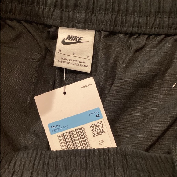 NIKE Club Woven Cargo Shorts Mens Size Medium Black - Picture 3 of 5